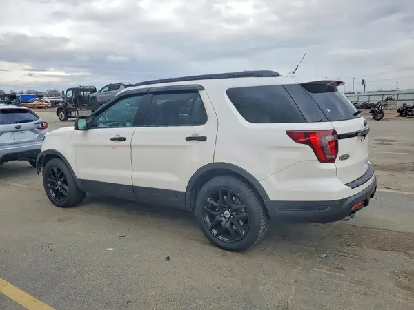 1FM5K8GT6JGB43697 2018 FORD EXPLORER - Image 2
