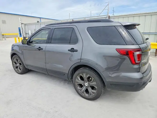1FM5K8GT6JGC32752 2018 FORD EXPLORER - Image 2