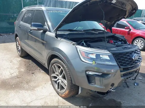 1FM5K8GT6JGC83300 2018 FORD EXPLORER - Image 1