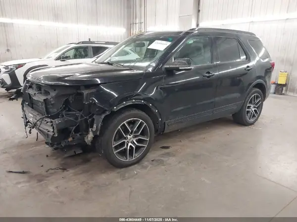 1FM5K8GT7GGA25666 2016 FORD EXPLORER - Image 2