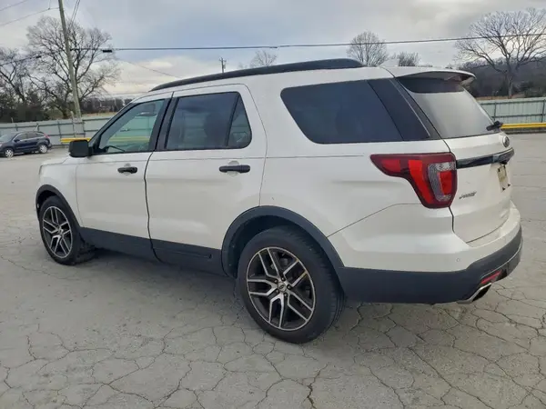 1FM5K8GT7GGB05369 2016 FORD EXPLORER - Image 2
