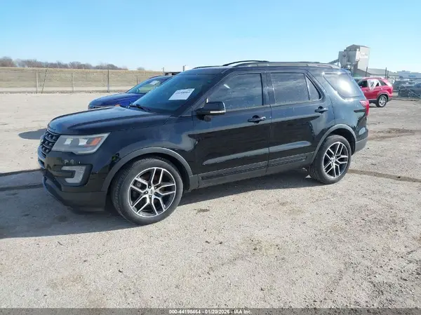 1FM5K8GT7GGB16260 2016 FORD EXPLORER - Image 2