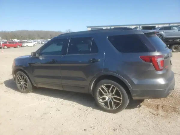 1FM5K8GT7GGC06850 2016 FORD EXPLORER - Image 2