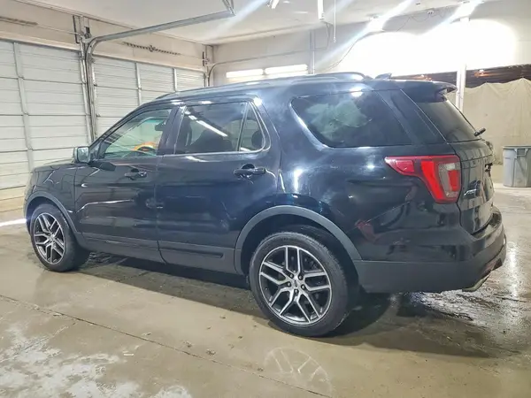 1FM5K8GT7HGA00848 2017 FORD EXPLORER - Image 2