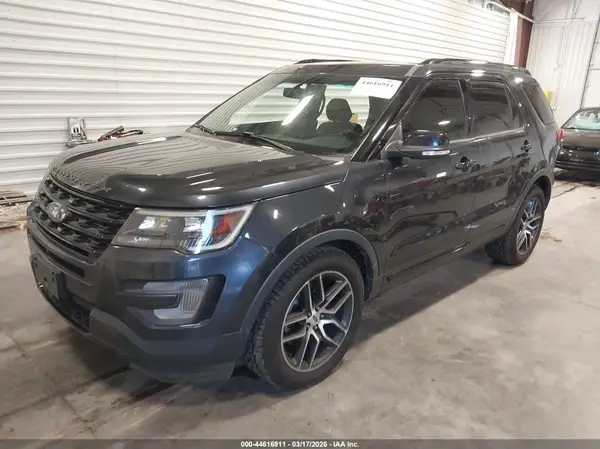1FM5K8GT7HGA68888 2017 FORD EXPLORER - Image 2
