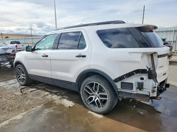 1FM5K8GT7HGC54883 2017 FORD EXPLORER - Image 2