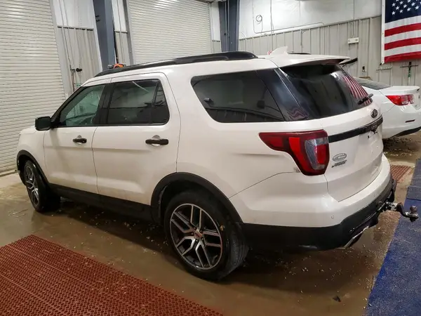 1FM5K8GT7HGD88180 2017 FORD EXPLORER - Image 2