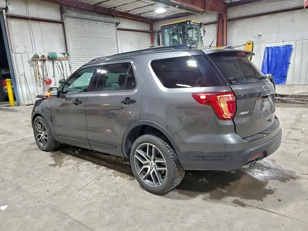 1FM5K8GT7JGA50655 2018 FORD EXPLORER - Image 2