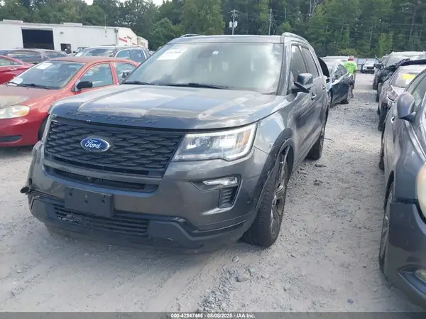 1FM5K8GT7JGB16542 2018 FORD EXPLORER - Image 2