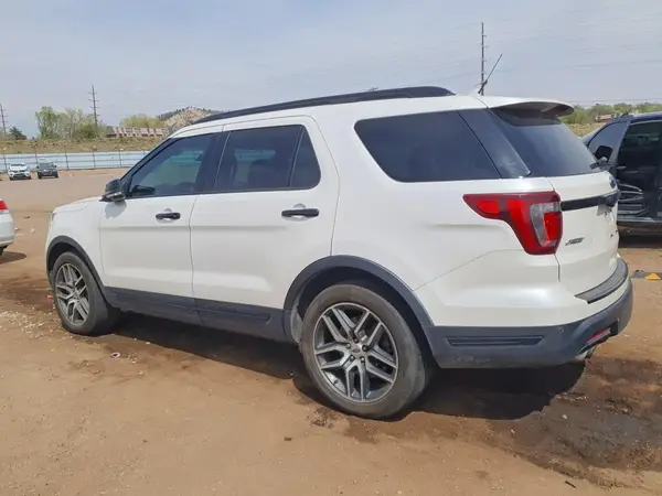 1FM5K8GT7JGB31073 2018 FORD EXPLORER - Image 2