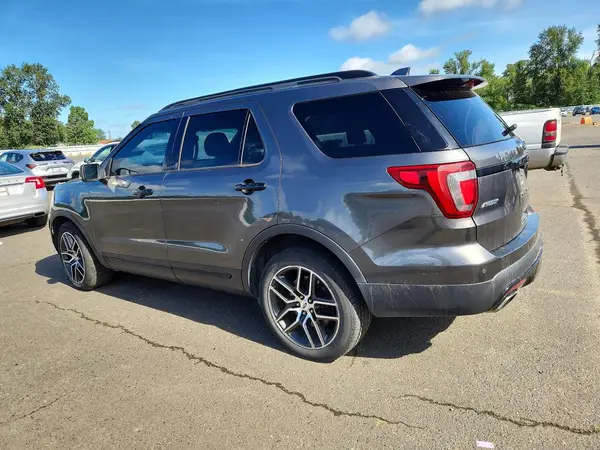 1FM5K8GT8GGA26406 2016 FORD EXPLORER - Image 2