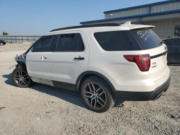 1FM5K8GT8GGC10115 2016 FORD EXPLORER - Image 2