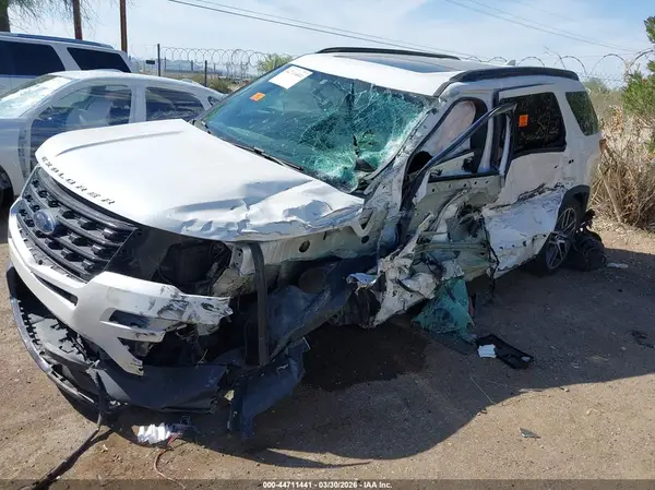 1FM5K8GT8GGC47763 2016 FORD EXPLORER - Image 2