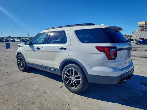 1FM5K8GT8GGC51618 2016 FORD EXPLORER - Image 2