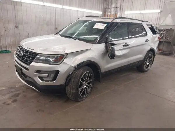 1FM5K8GT8GGC70265 2016 FORD EXPLORER - Image 2