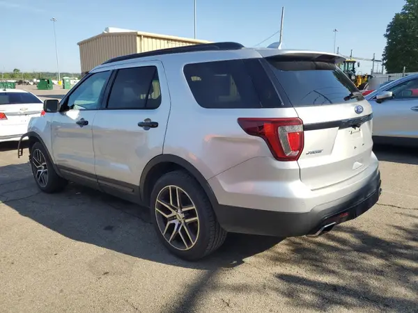 1FM5K8GT8GGD11820 2016 FORD EXPLORER - Image 2