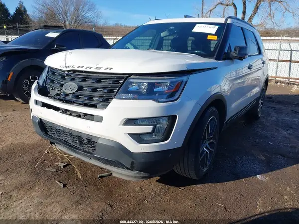 1FM5K8GT8GGD12918 2016 FORD EXPLORER - Image 2