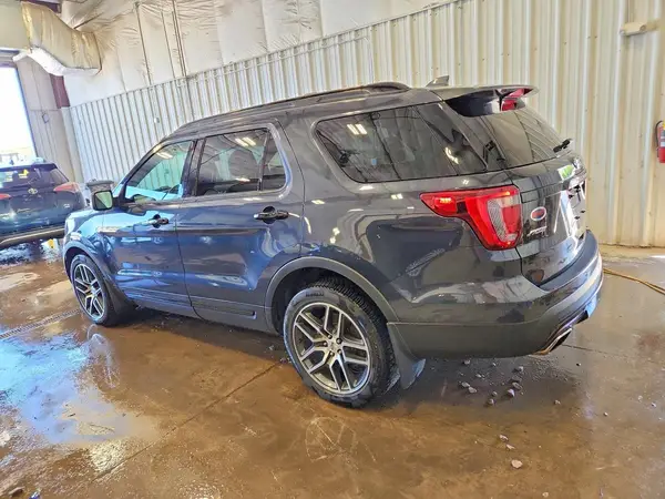 1FM5K8GT8HGA02205 2017 FORD EXPLORER - Image 2