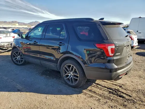 1FM5K8GT8HGA34135 2017 FORD EXPLORER - Image 2