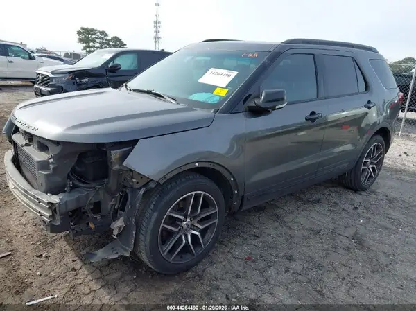 1FM5K8GT8HGA45846 2017 FORD EXPLORER - Image 2