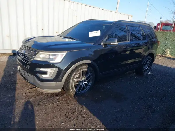 1FM5K8GT8HGC44069 2017 FORD EXPLORER - Image 2