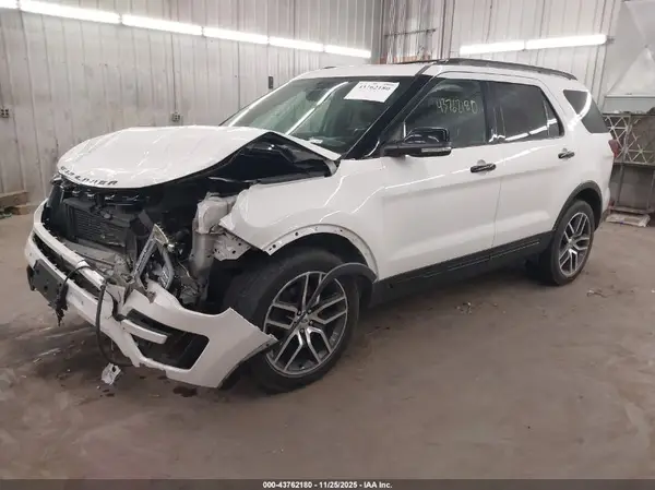1FM5K8GT8HGC50809 2017 FORD EXPLORER - Image 2