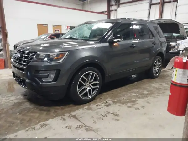 1FM5K8GT8HGC53743 2017 FORD EXPLORER - Image 2