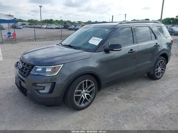 1FM5K8GT8HGD96773 2017 FORD EXPLORER - Image 2
