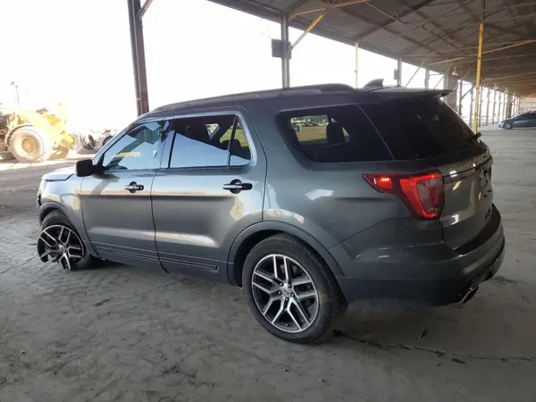 1FM5K8GT8HGE24751 2017 FORD EXPLORER - Image 2