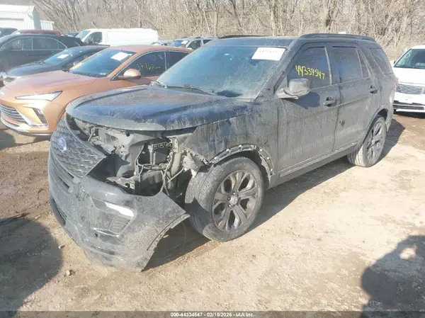 1FM5K8GT8JGA29393 2018 FORD EXPLORER - Image 2