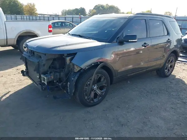 1FM5K8GT8JGA30379 2018 FORD EXPLORER - Image 2