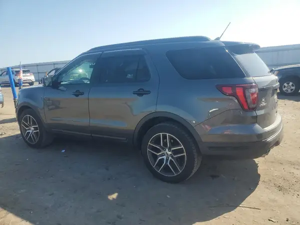 1FM5K8GT8JGB04903 2018 FORD EXPLORER - Image 2