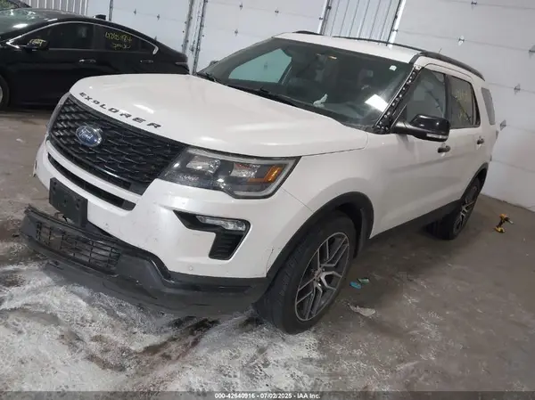 1FM5K8GT8JGB13553 2018 FORD EXPLORER - Image 2