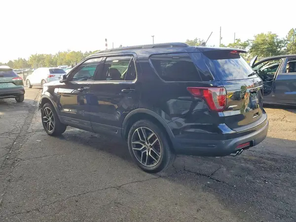 1FM5K8GT8JGB17392 2018 FORD EXPLORER - Image 2