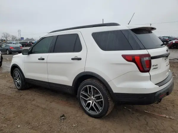 1FM5K8GT8JGB17473 2018 FORD EXPLORER - Image 2