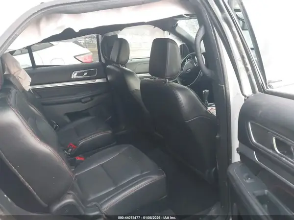 1FM5K8GT8JGC11854 2018 FORD EXPLORER - Image 8