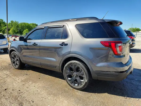 1FM5K8GT8KGA26737 2019 FORD EXPLORER - Image 2