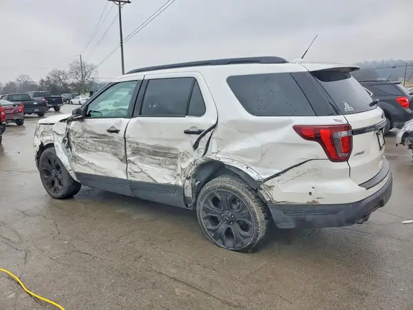 1FM5K8GT8KGA52108 2019 FORD EXPLORER - Image 2