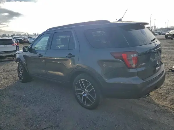 1FM5K8GT8KGA90549 2019 FORD EXPLORER - Image 2