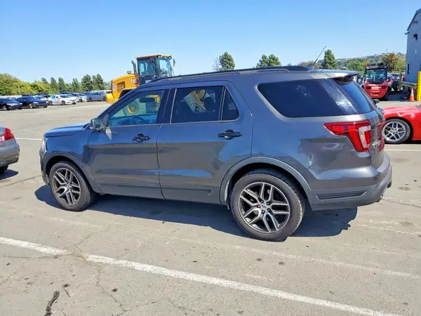 1FM5K8GT8KGB42875 2019 FORD EXPLORER - Image 2