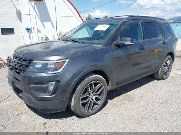 1FM5K8GT9GGA51847 2016 FORD EXPLORER - Image 2