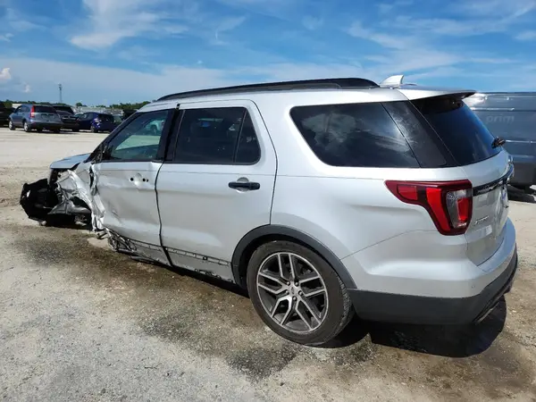 1FM5K8GT9GGB02473 2016 FORD EXPLORER - Image 2