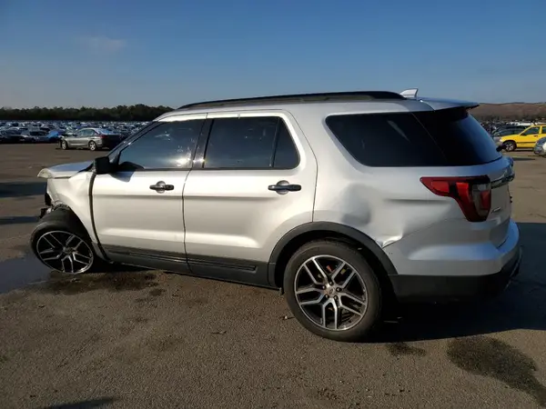 1FM5K8GT9GGB14686 2016 FORD EXPLORER - Image 2