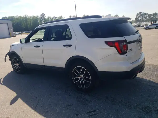 1FM5K8GT9GGB31858 2016 FORD EXPLORER - Image 2