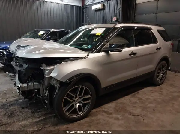1FM5K8GT9GGB38759 2016 FORD EXPLORER - Image 2
