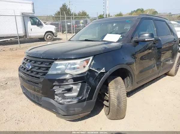 1FM5K8GT9GGC53846 2016 FORD EXPLORER - Image 2