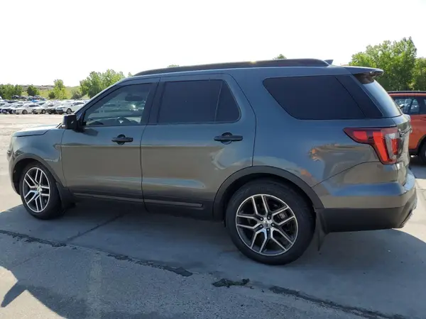 1FM5K8GT9GGC80027 2016 FORD EXPLORER - Image 2