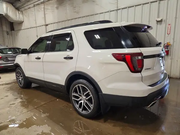 1FM5K8GT9GGD13740 2016 FORD EXPLORER - Image 2