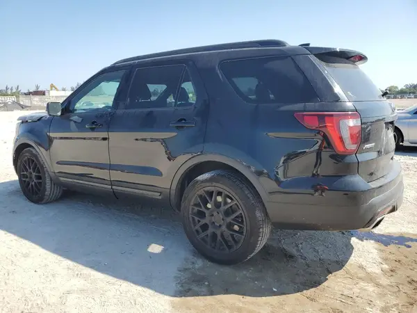 1FM5K8GT9HGA23242 2017 FORD EXPLORER - Image 2