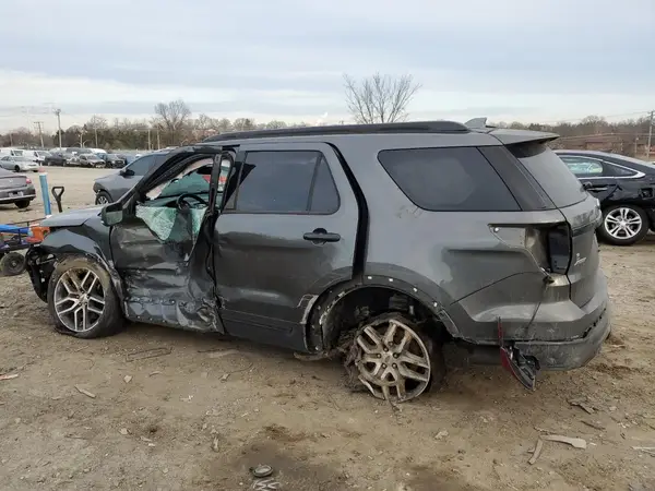 1FM5K8GT9HGB26631 2017 FORD EXPLORER - Image 2